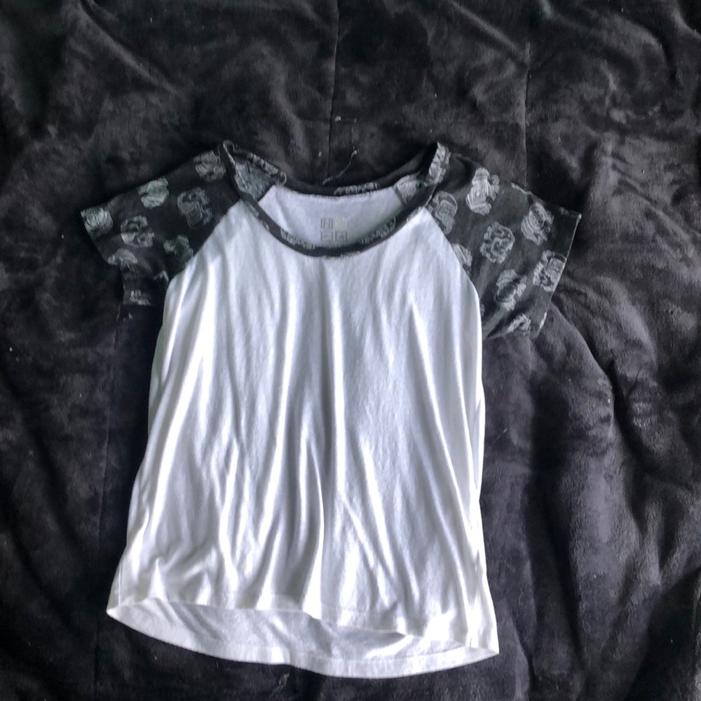 simple short sleeve t-shirt